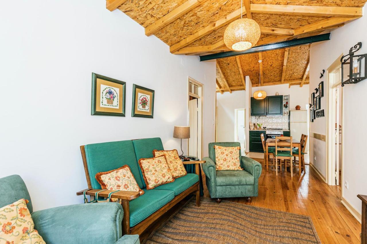 Moderno Apartamento Em Bairro Tipico Lisboeta リスボン エクステリア 写真
