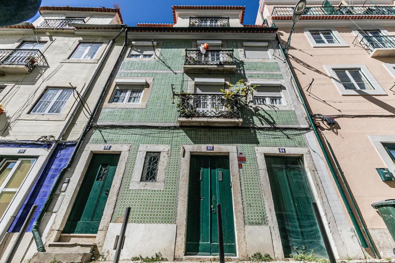Moderno Apartamento Em Bairro Tipico Lisboeta リスボン エクステリア 写真