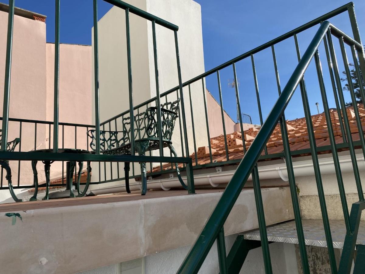 Moderno Apartamento Em Bairro Tipico Lisboeta リスボン エクステリア 写真